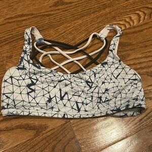 Lulu lemon sports bra